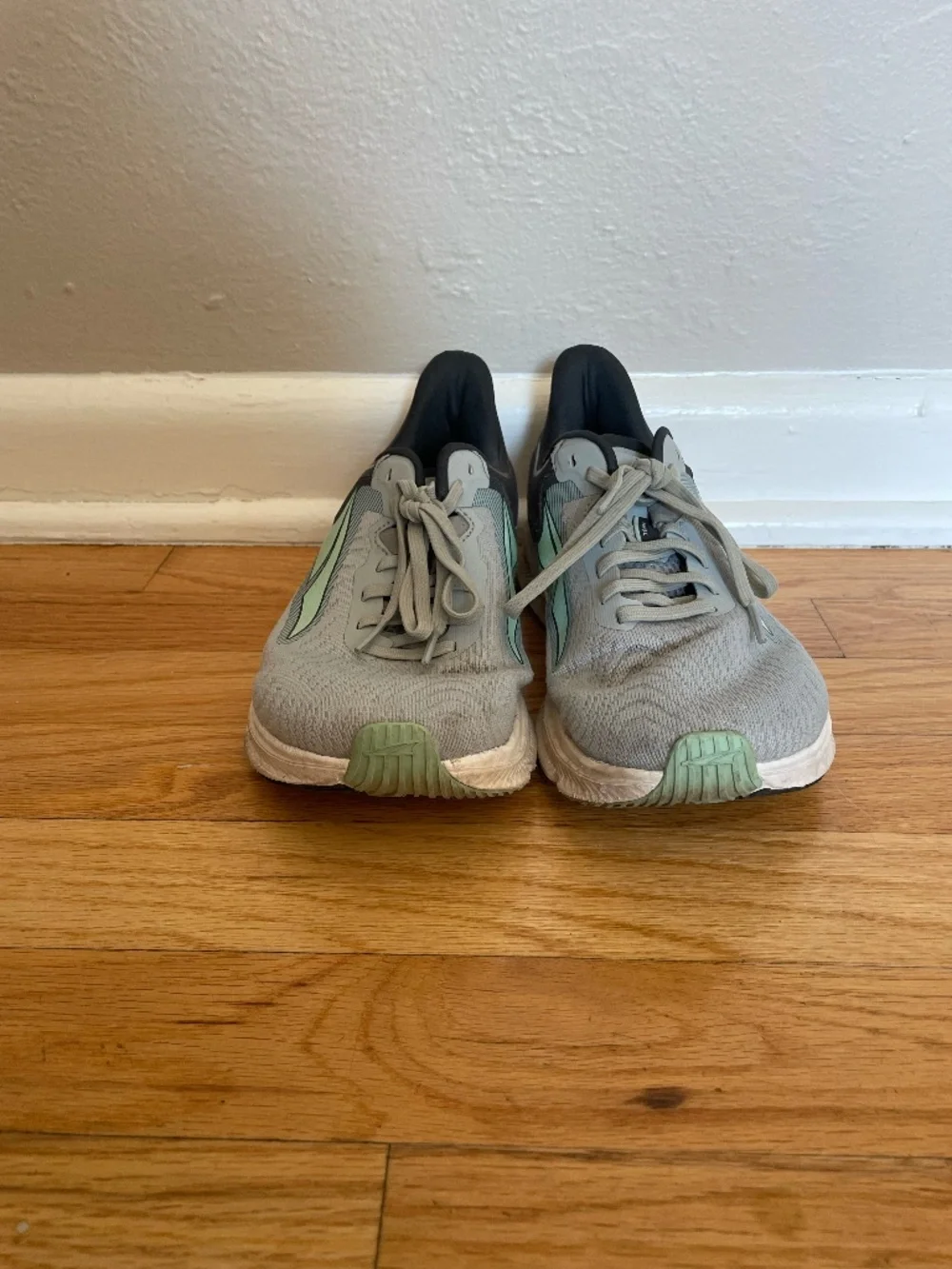 Altra Torin 6 Gray and Teal Women's Wide Toe Box Running Shoes
